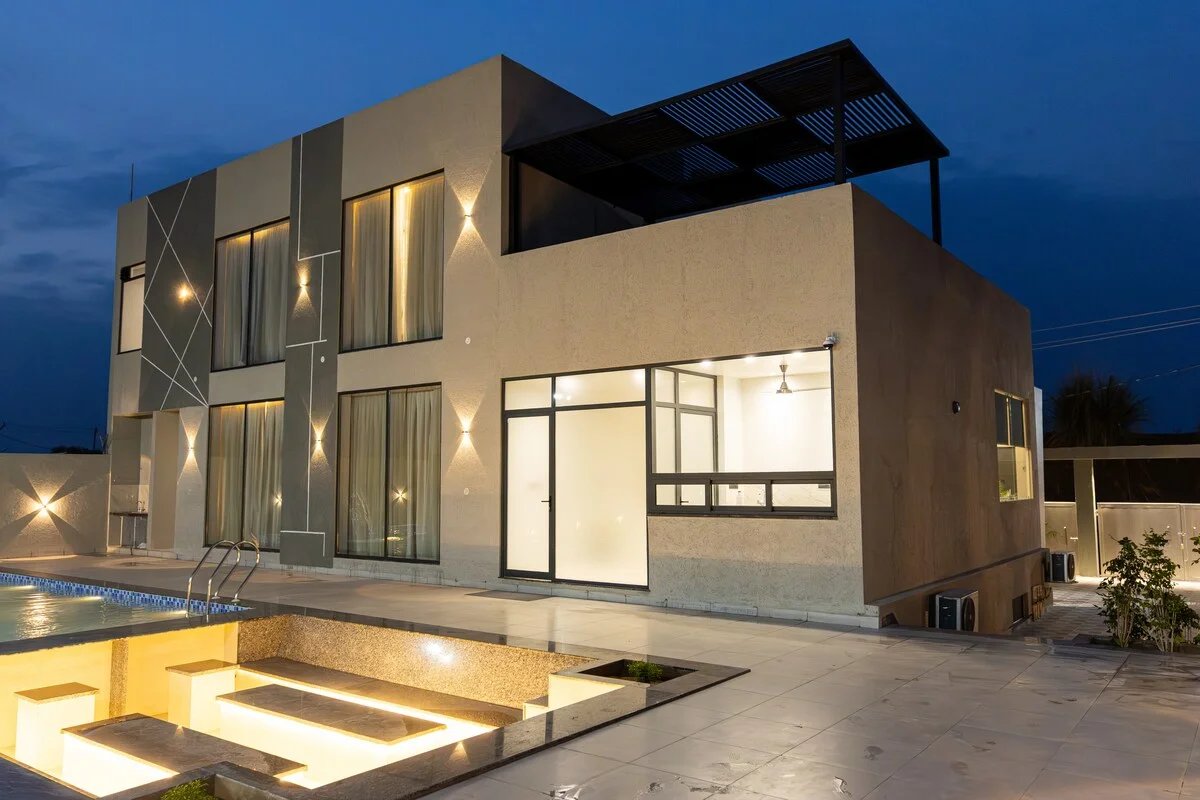 Zuri Arcade property exterior and pool